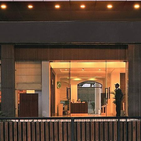Hotel Haut Monde Gurgaon Esterno foto