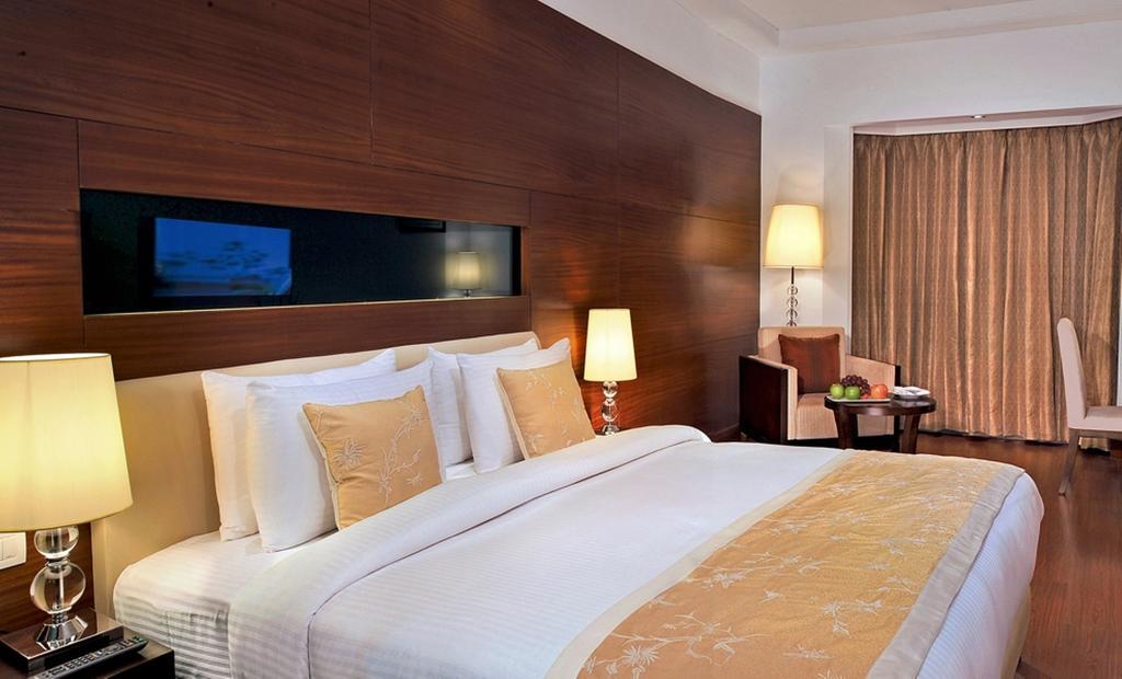 Hotel Haut Monde Gurgaon Esterno foto