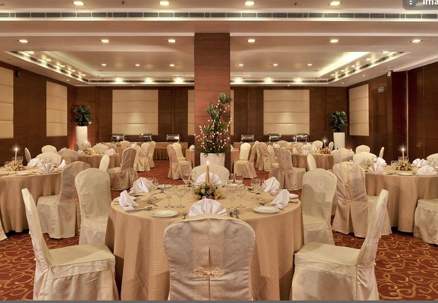 Hotel Haut Monde Gurgaon Esterno foto