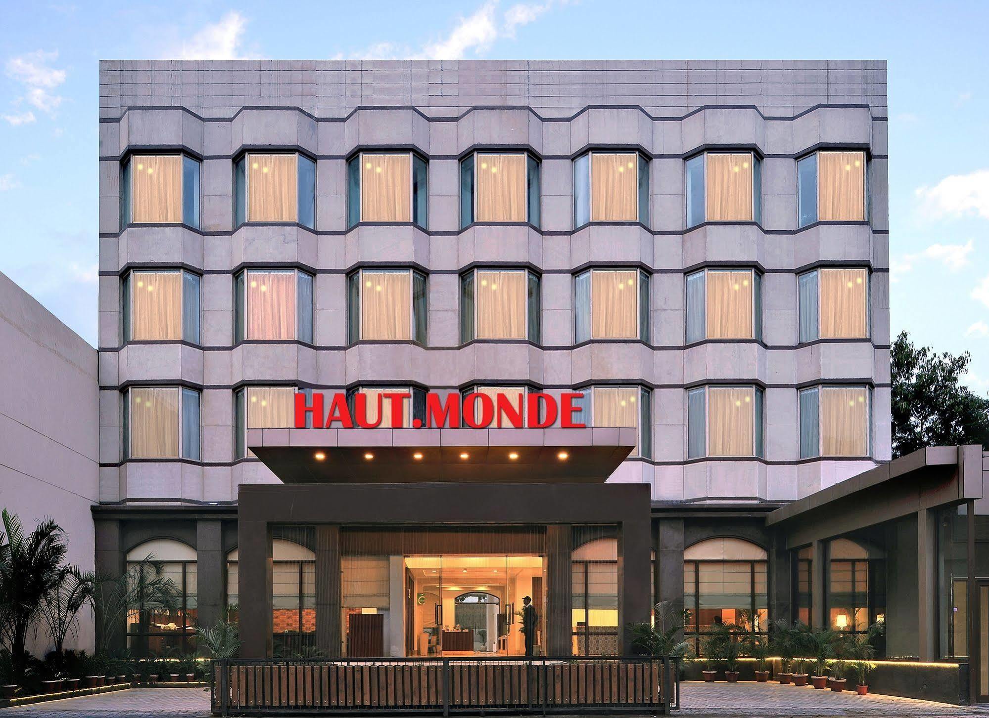 Hotel Haut Monde Gurgaon Esterno foto